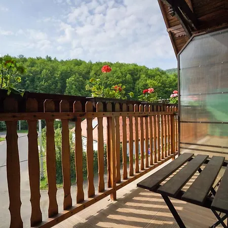 Bed & Breakfast Bagoly-kő Panzió - Mátra Túraközpont Parádsasvár