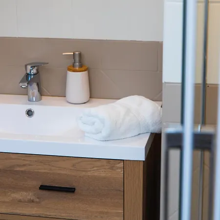 Bagoly-ko Panzio - Matra Turakoezpont Bed and Breakfast Parádsasvár